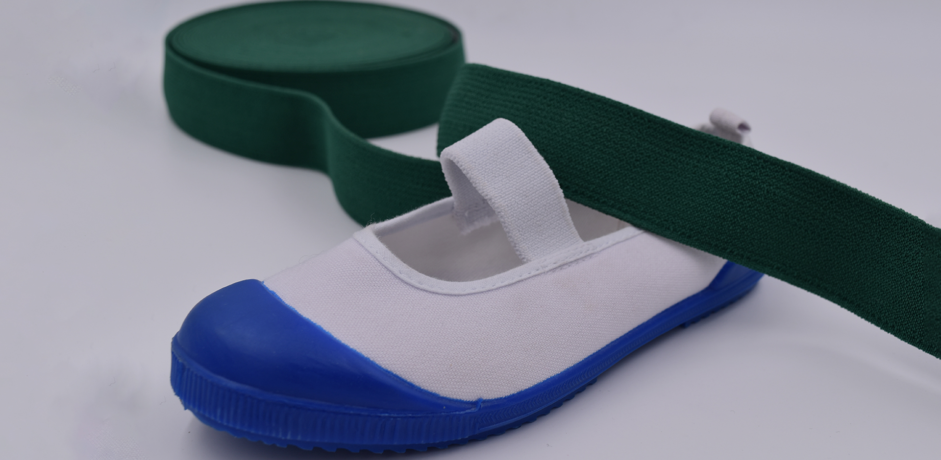 Focus in unum-subsisto R & D et productionem de calceus materiae et accessiones 